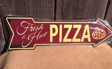 Fresh Hot Pizza This Way To Arrow Sign Directional Novelty Metal 17" x 5"