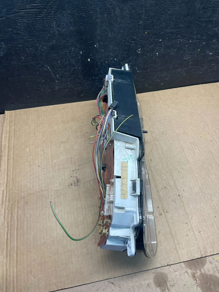 2001-2002 Ford Econoline E250 E350 Van Speedometer Instrument Cluster M4299 DG - Image 4 of 4