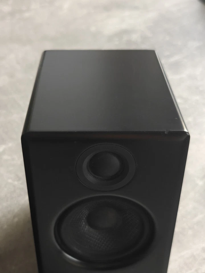 Audioengine A2 Lautsprecher, Schwarz (inkl. Netzteil und Kabel) - Bild 3 von 3