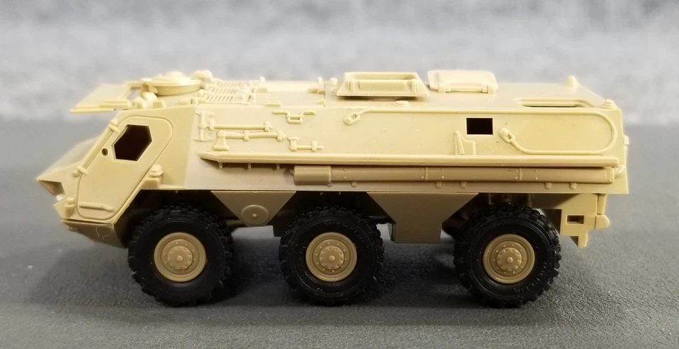 Roco Minitanks HO 1:87 525 M-93 ABC-FUCHS US IOB HECHO EN AUSTRIA Foto 3 de 4