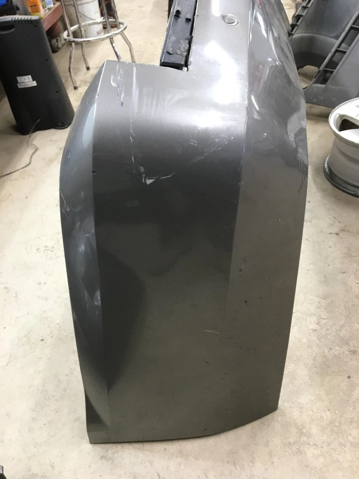 08 SUBURBAN 1500 Rear Bumper Assembly Foto 2 de 4