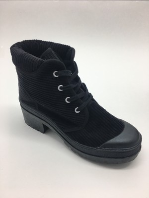 chinese laundry lace up boots