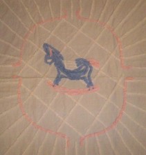 BEAUTIFUL WHITE VINTAGE CHENILLE BABY CRIB BEDSPREAD w/ ROCKING HORSE - MINT