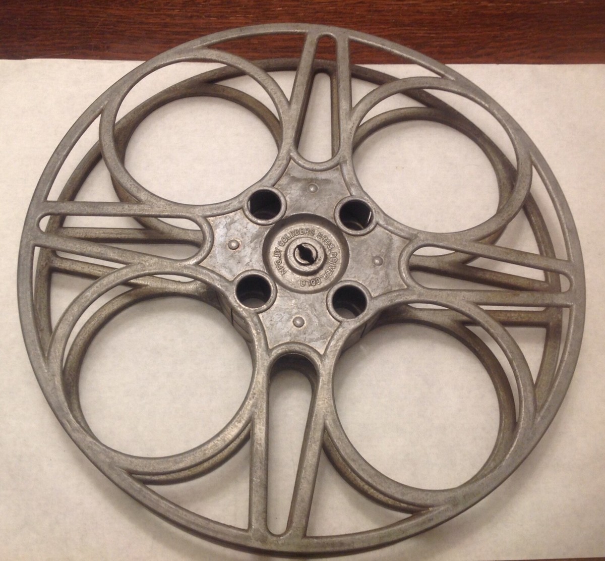 Moulinet Aluminium 6 Trous Goldberg Brothers 35 Mm - Avec Film "Frisco Kid", Vintage