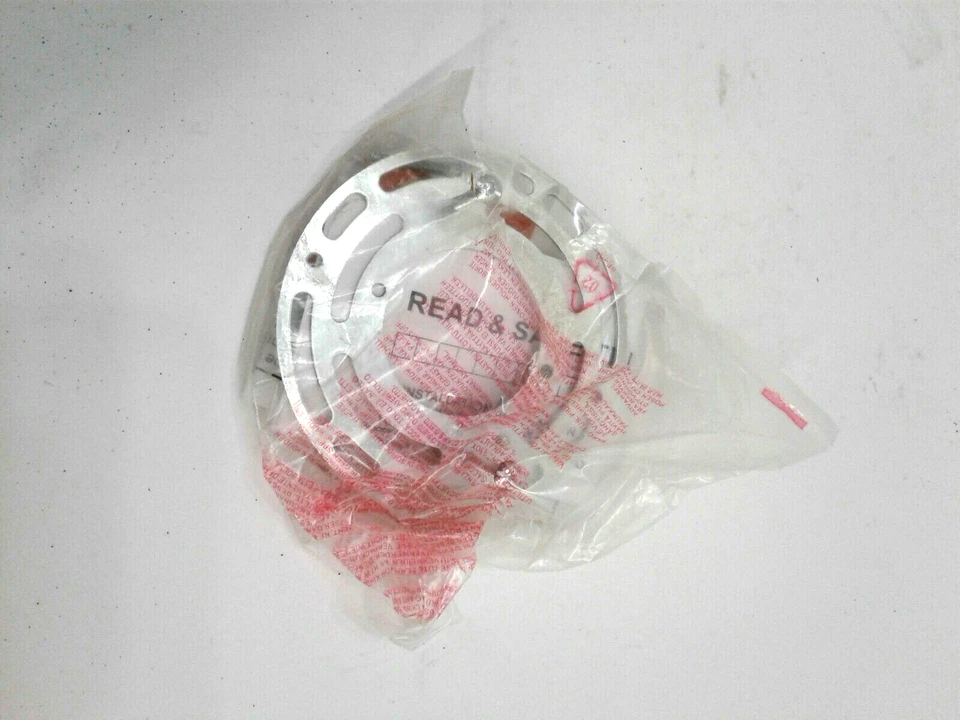 Antorcha de tocador Triarch 25602 Olympian de 3 luces bronce con vidrio Scavo tintado ámbar Foto 4 de 4