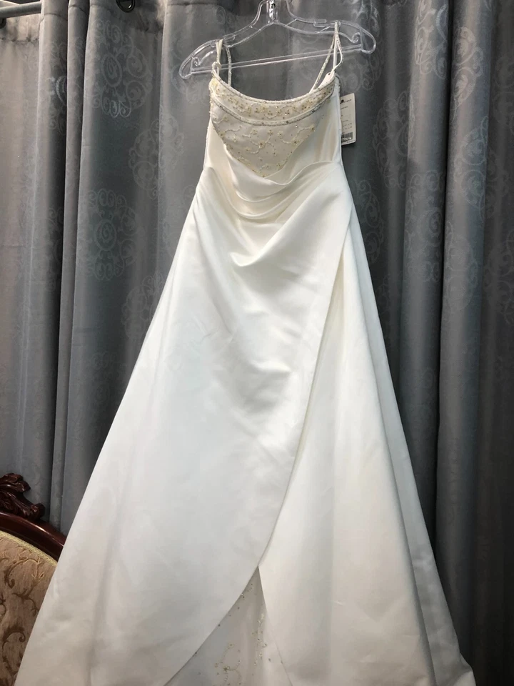 Nuevo vestido de novia vintage con cuentas, figura favorecedora Aline Reg $2999 talla 12 Foto 2 de 4