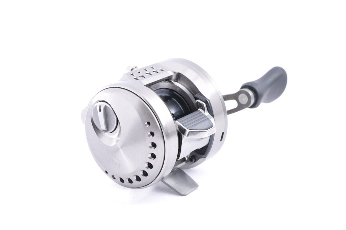 Shimano 23 Calcutta Conquest BFS XG Right Handle Bait Reel Ship