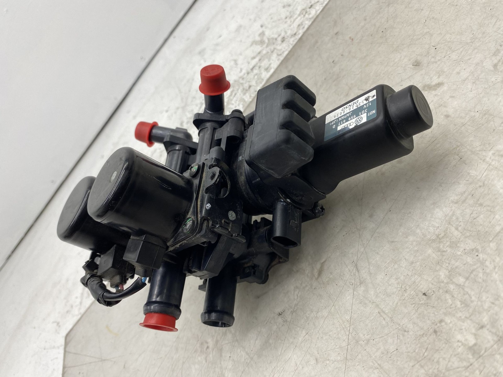 Bentley Flying Spur 2013-2018 Coolant control valve