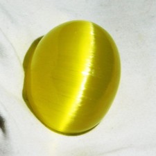 Natural 221.00 CT Chrysobery Beautiful Cabochon Cut Yellow Cats Eye Gemstone