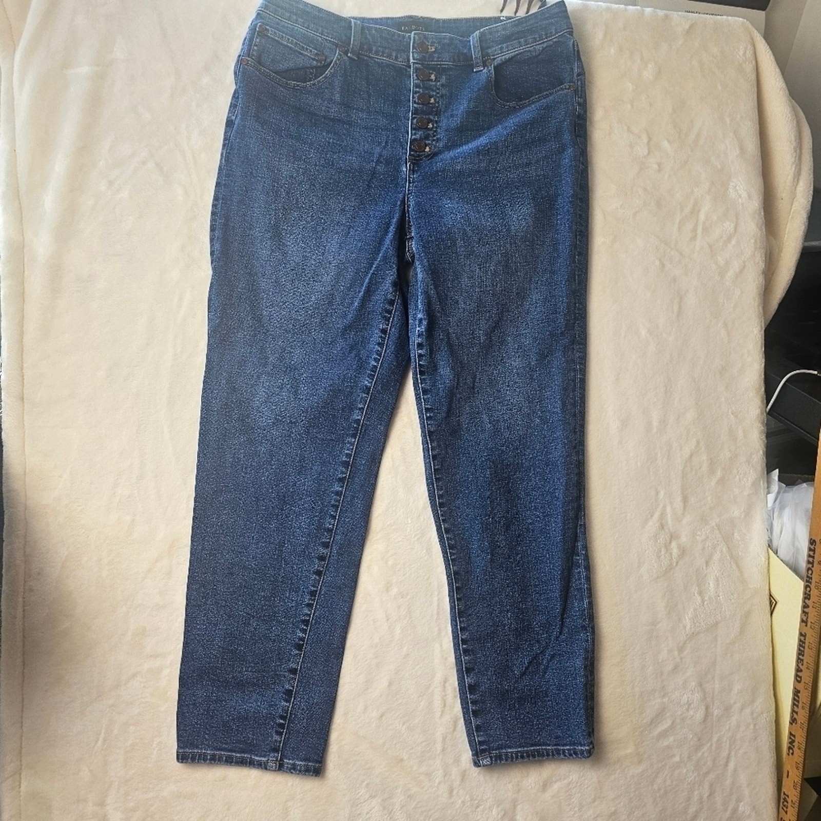 Talbots jeans size 12 Every Day Relaxed Denim Medium blue wash button fly close