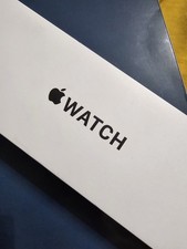 Apple Watch SE Space Grey Aluminium, 44mm with Black Sports Band