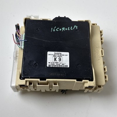 2016 TOYOTA COROLLA MULTIPLEX BODY CONTROL MODULE FUSE BOX 89221-02370 OEM