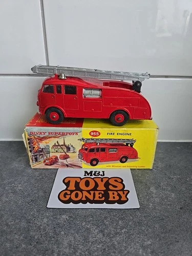VINTAGE DINKY TOYS 955 FIRE ENGINE w/ EXTENDING LADDER ORIGINAL MODEL BOXED