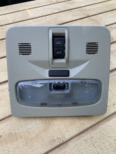 2008-2012 Land Rover Lr2 Dome Light Lamp Overhead Console Interior Range Rover