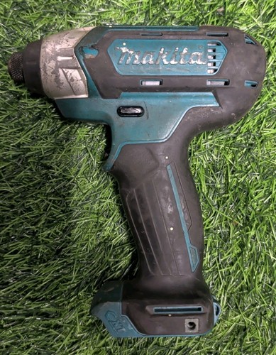 Makita DT03 12V Impact Driver