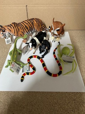 Safari Ltd Tiere Neu Smilodon Wombat Chameleon Owl Chimpanzee with Baby