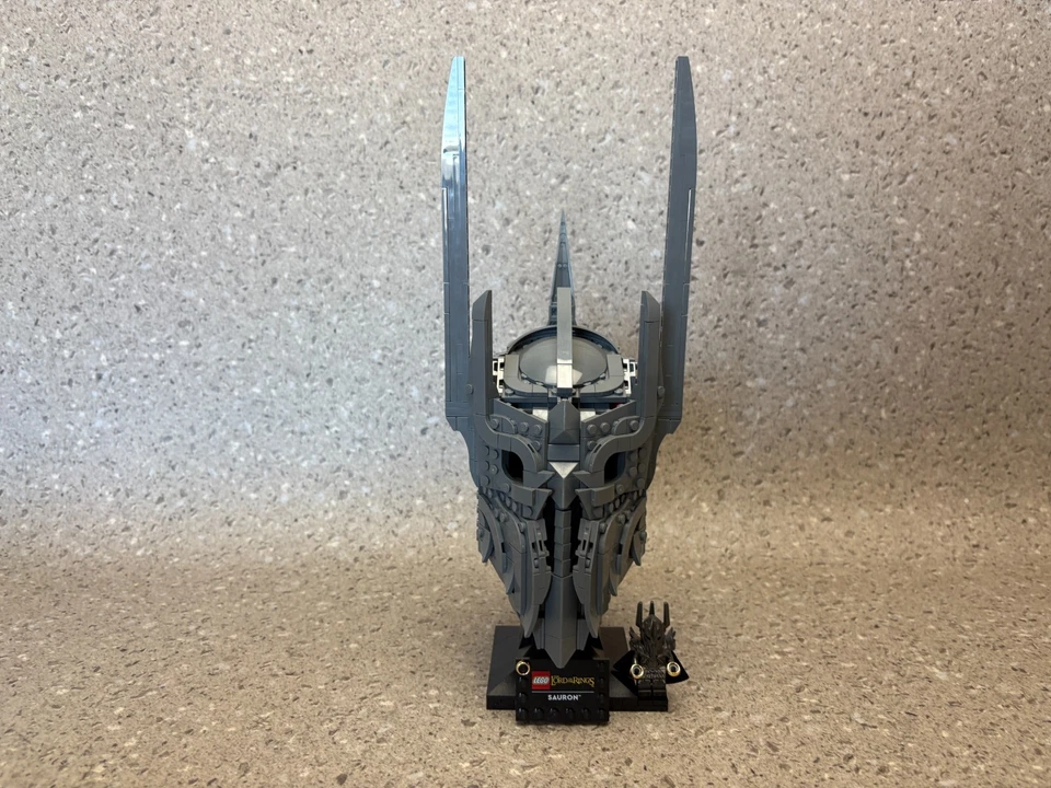 LEGO Icons 11373 The Lord of the Rings: Sauron's Helmet, Foto 1 von 5