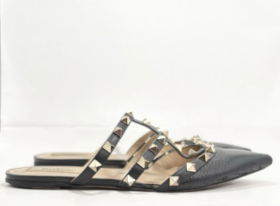 Valentino Garavani Mules Jaula Plana Rockstud Piel de becerro Guijarro Dorado Talla EU 36 6 Foto 3 de 4