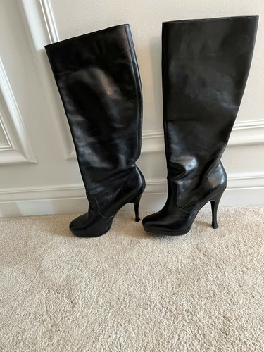 BCBG knee high Leather stiletto heel 