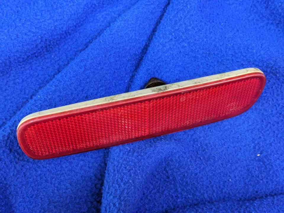 OEM 98-07 Land Cruiser lx470 derecho trasero marcador lámpara reflector parachoques Foto 2 de 4