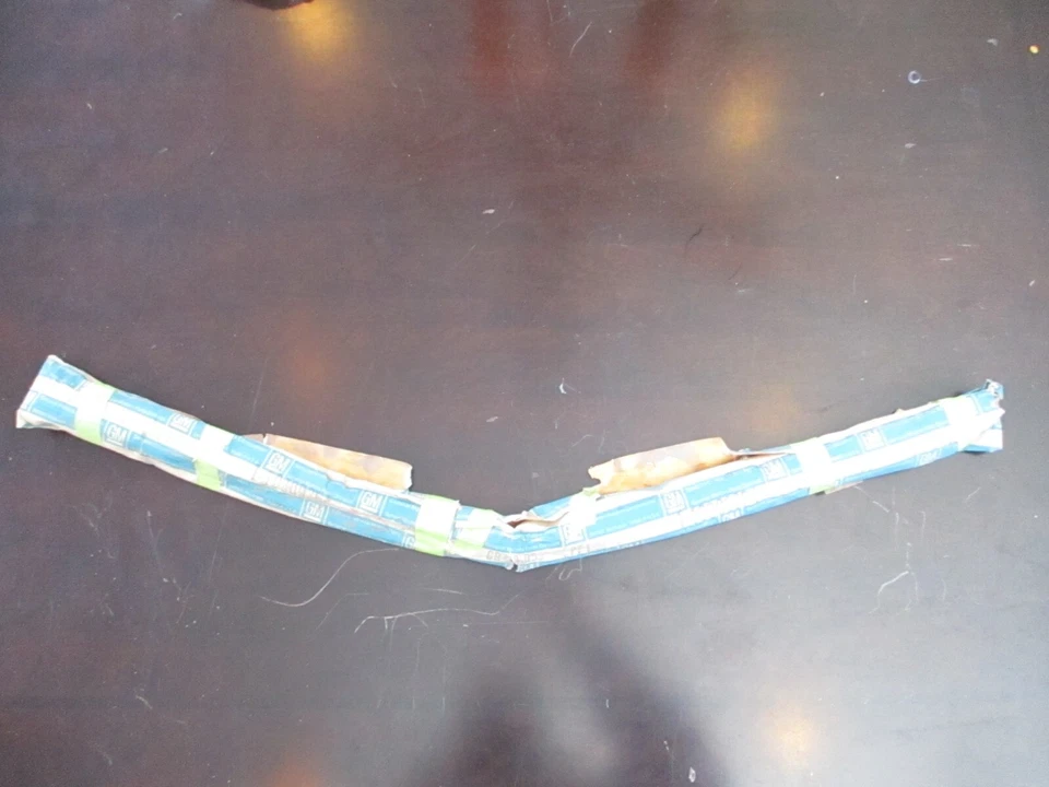 1977-1981 Pontiac Bonneville Upper Grille Trim Molding Chrome OEM NOS 10009354 - Image 2 of 4