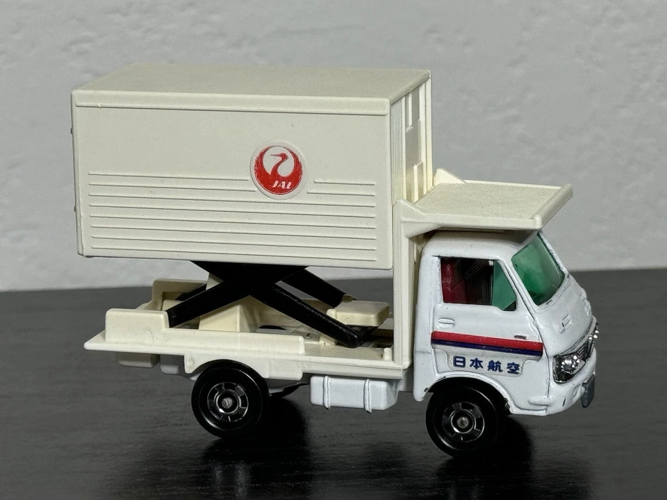 Tomica No. 97 Isuzu Elf В Полете Перевозчик Питания Грузовик JAL Ножничный подъемник - Изображение 2 из 4