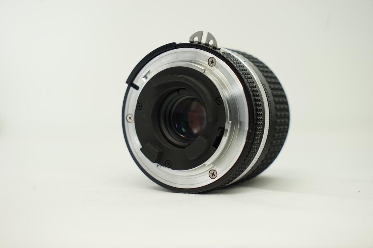 超美品 Nikon NIKKOR Ai-s 28mm F2.8 #181 Amazon.com : Nikon Nikkor 28mm F/2.8 Ai Wide Angle Lens