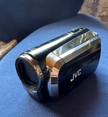 TOP!!  JVC everio camcorder GZ-MS120BE sehr guter Zustand!! - Bild 1 von 4