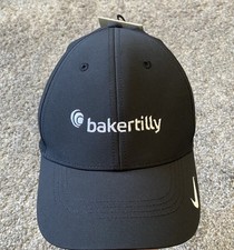Gorra de golf Baker Tilly Nike mediana/grande negra Dri Fit, Bakertilly