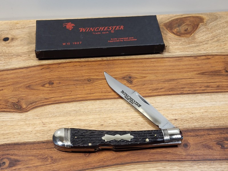1988 WINCHESTER (#1927) BROWN BONE/LOCKBACK "BANANA TRAPPER" POCKET KNIFE- MIB