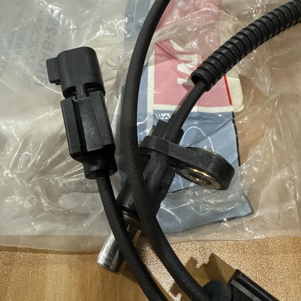 BRAB-299 Motorcraft ABS Speed Sensor Front New for F250 Truck F350 F450 F550 - Image 4 of 4