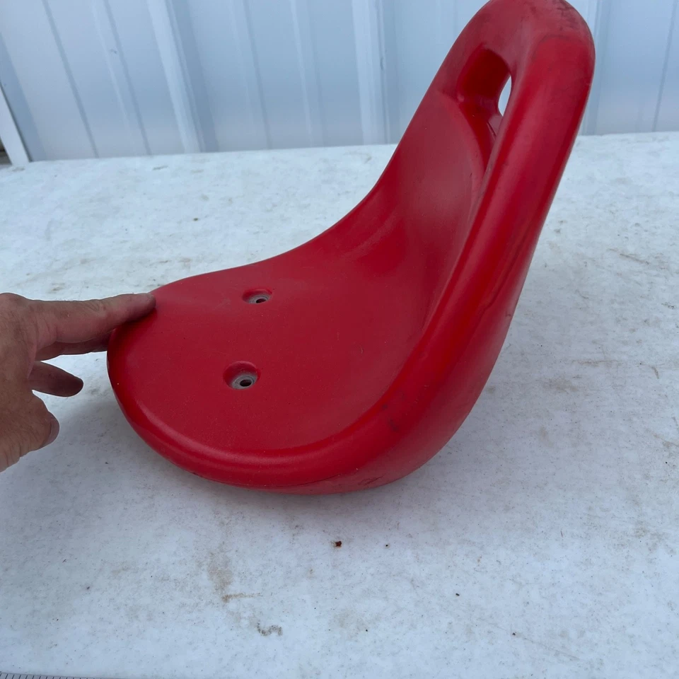 Kettler Kiddi-o vintage tricycle seat only red from Germany - Image 4 of 4