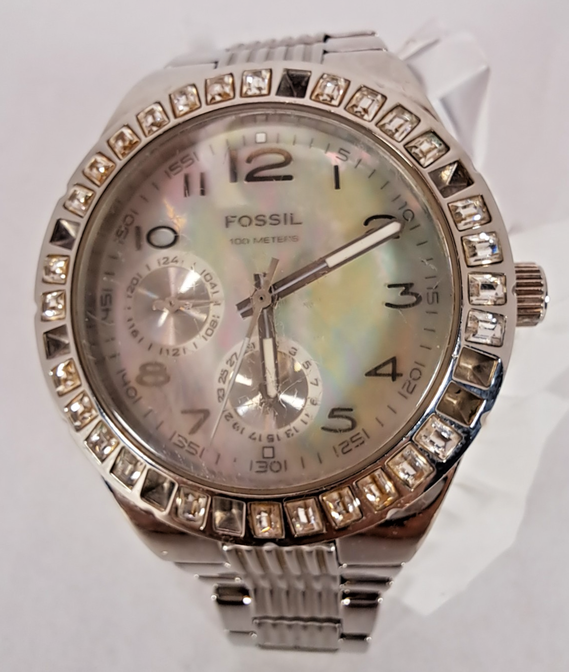 Fossil Womens Silver Crystal Round Mother Of Pearl Watch BQ-9360 Battery Operated