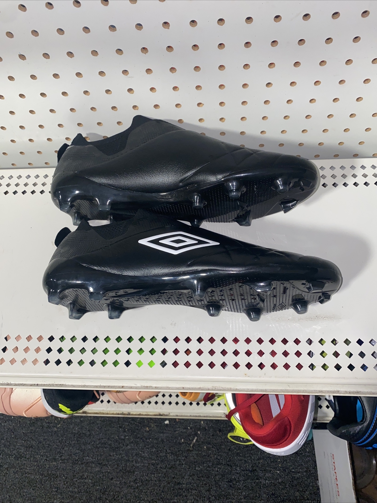 Umbro Medusae III Elite FG Mens Leather Laceless Soccer Cleats Size 8 Black 5 keer meer punten