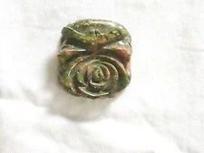 ONE UNAKITE CARVED 38mmX36mmX15mm THICK FOCAL/PENDANT SEMI PRECIOUS BEAD ~F89