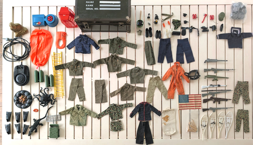 Excellent Vintage 1960s GI Joe Action Figure Accessories, clothing Many pieces - Picture 2 of 24