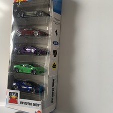 2025 Hot Wheels HW Motor Show 5 Pk Includes Exclusive Ferrari SF90 Stradale