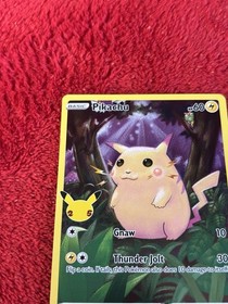 Pikachu 005/025 Celebrations Holo 25th Anniversary Pokekon Card Nm-