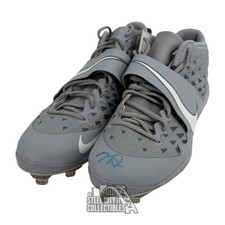 Mike Trout Autographed Nike Gray Baseball Cleats - MLB Hologram