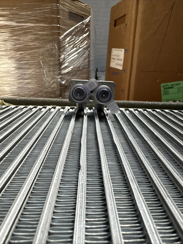 Núcleo evaporador serpentino Four Seasons 54731 Cwk773199 para 96-00 Toyota RAV4 Foto 3 de 4