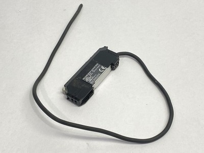 Keyence FS-V31P Fiber Amplifier Main Unit 16'' Cable NO COVER