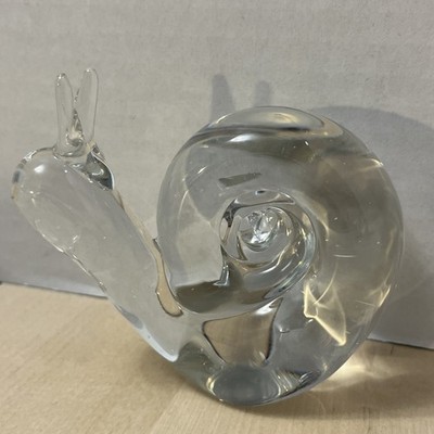 Vintage Clear Art Glass Snail Figurine Paperweight -  3  H x 3.5  L x 1.75  W