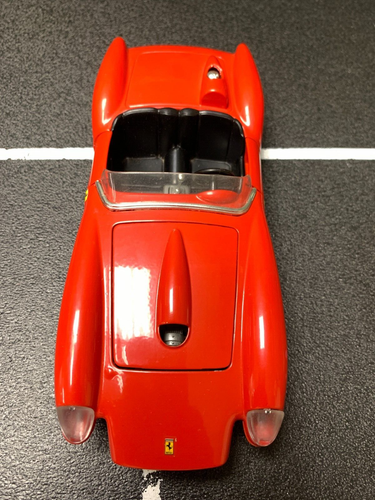Imperfect 1:24 Diecast Car BURAGO FERRARI 250 TESTA ROSSA No Box AS-IS - Picture 8 of 19