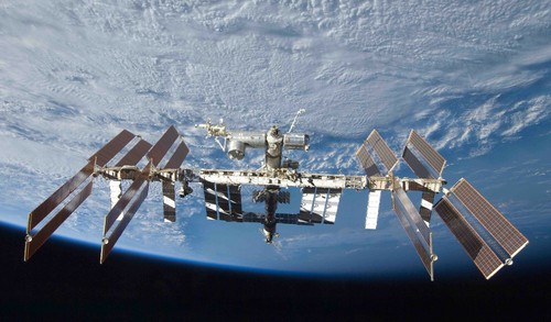 INTERNATIONAL SPACE STATION FREEDOM NASA ASTRONAUT PIN UP US PILOT CREW SHUTTLE* - Picture 7 of 24