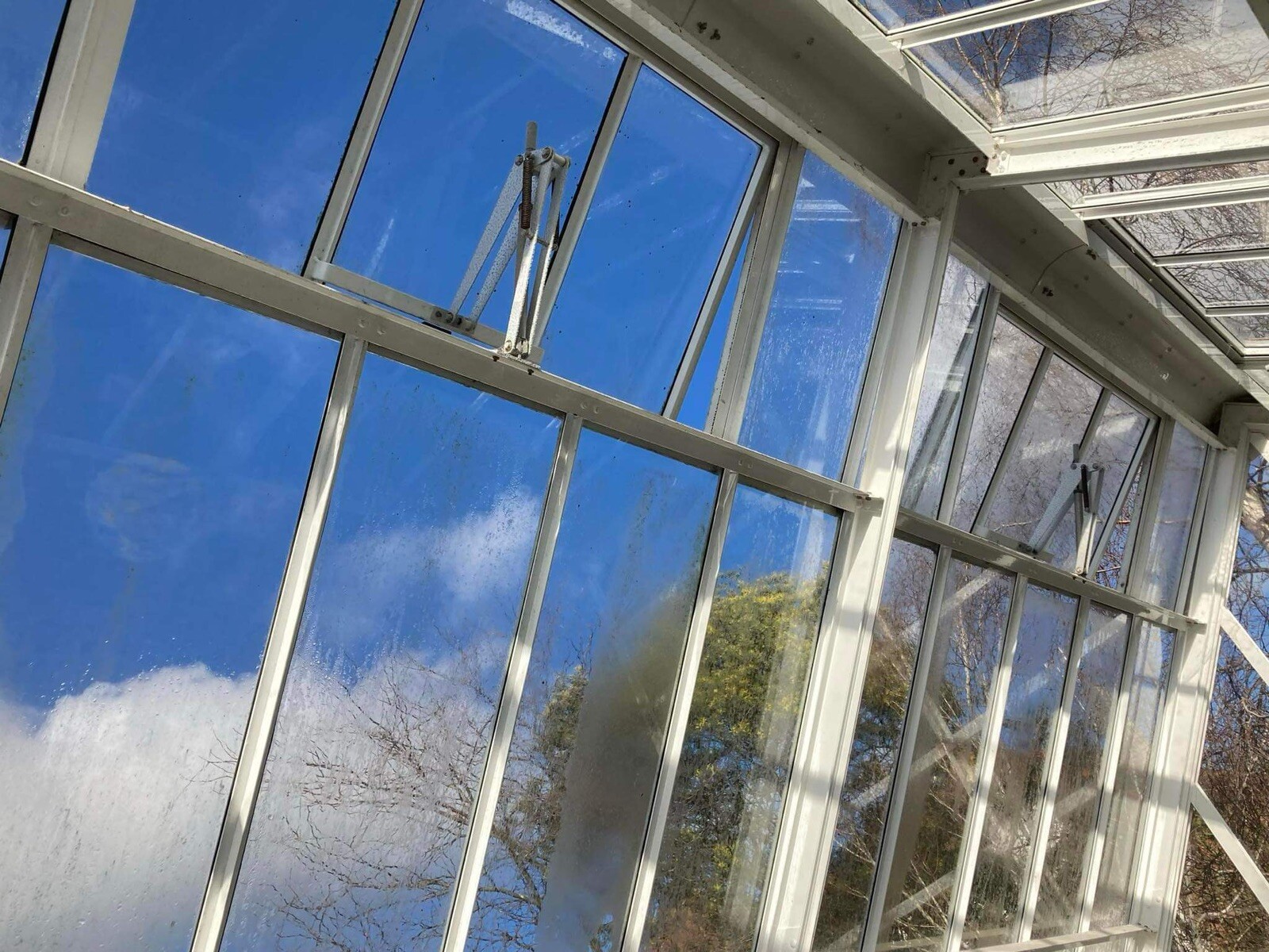 RHS Hartley Classic Victorian Glasshouse. Cost £30,000+ eBay