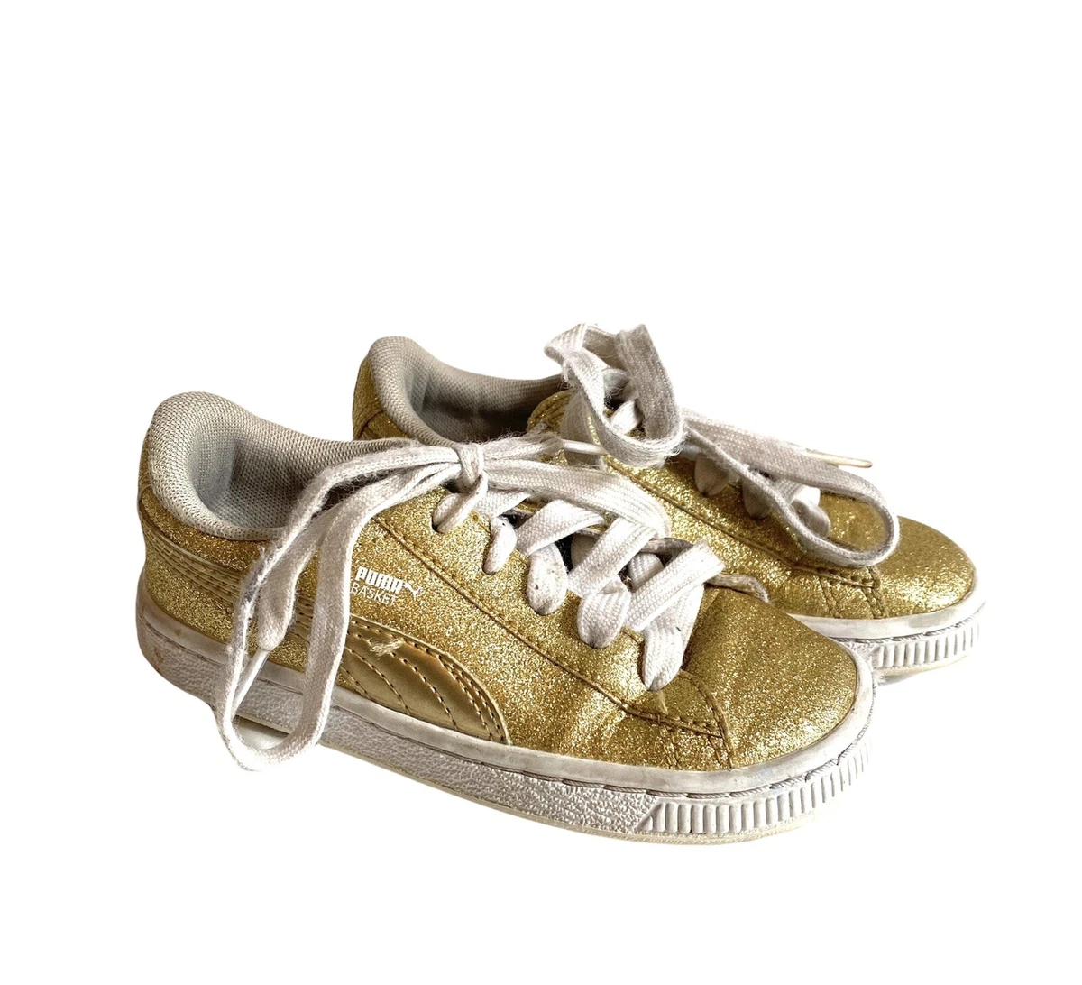Little girl best sale puma shoes