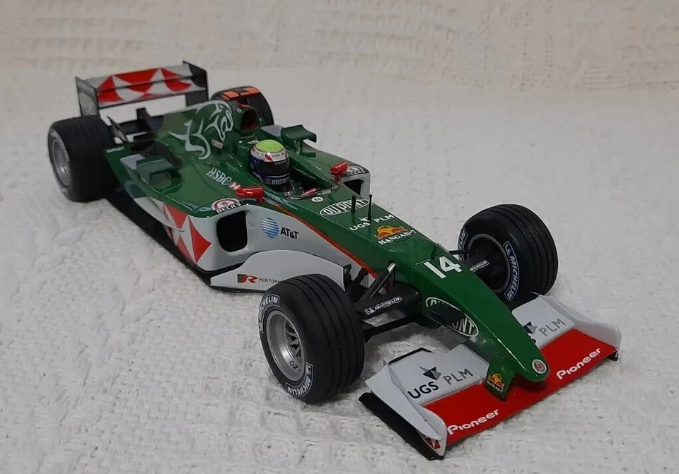Minichamps, Mark Webber,F1- 1:18 (2004) Jaguar Racing R5 #14 - Image 3 of 4