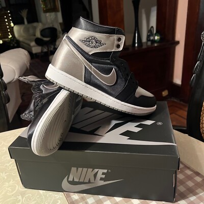 Nike Air Jordan 1 Retro High OG Black Satin Shadow | W 11 / M 9.5 FD4810-010