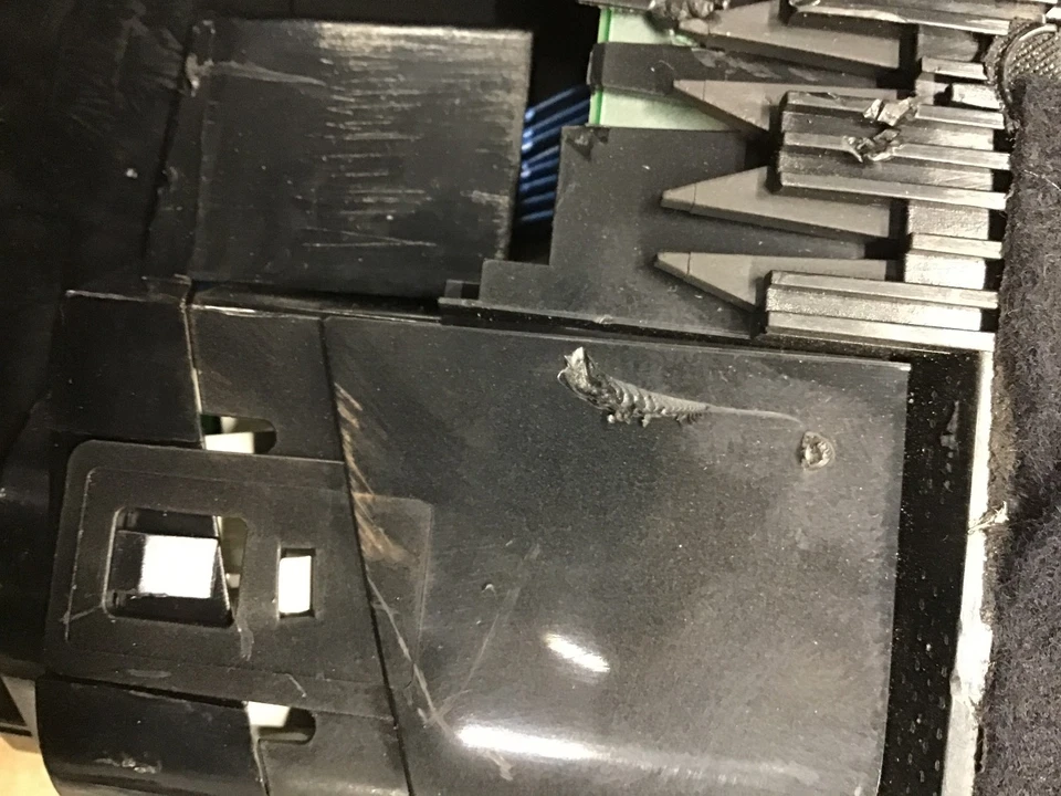 Tacho Audi A4 Avant (8E, B7) 1.9 TDI 85kW 116PS 8E0920901H Kombiinstrument - Bild 4 von 4