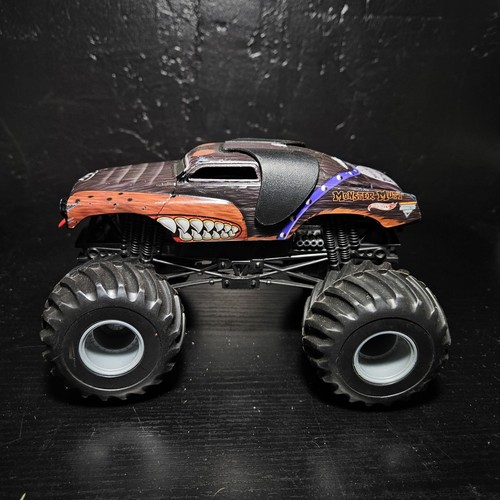 Hot Wheels Monster  Jam -  Monster Mutt Rottweiler Truck 1:24 2014 Off Road - Picture 3 of 4